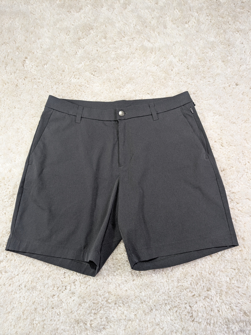 lululemon athletica Men's Dark Gray Flat Front Golf Shorts
